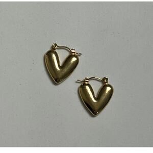 Gold heart earrings